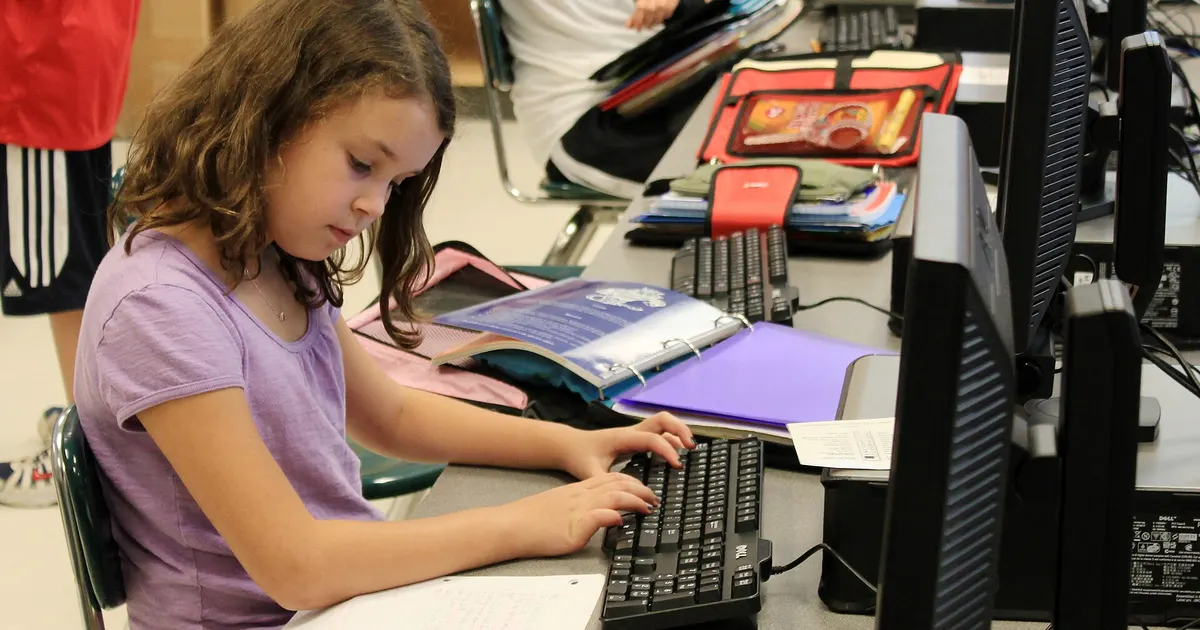 AI Homework Help Raises Grades But Wrecks Exam Scores