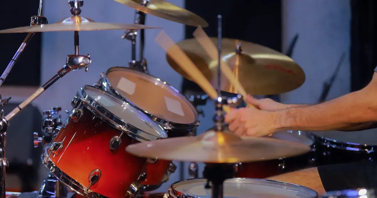 Searching for Meg White of the White Stripes
