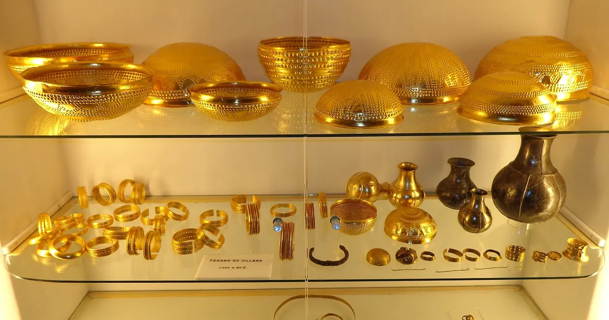 Villena Treasure Stolen After Decoy Alarm Pulls Police Away
